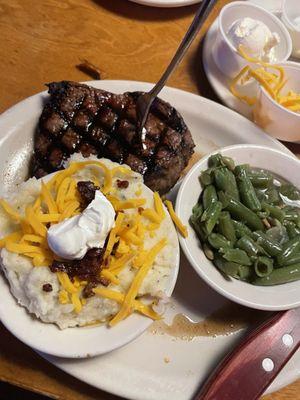 Hand-Cut Sirloin* Green Beans and Loaded Mashed Potatoes