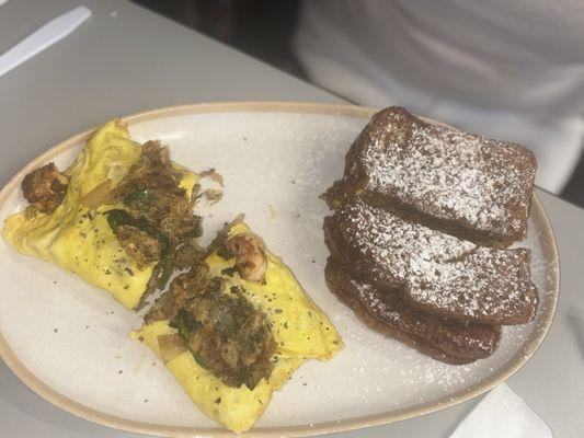 Seafood omelet and French toast