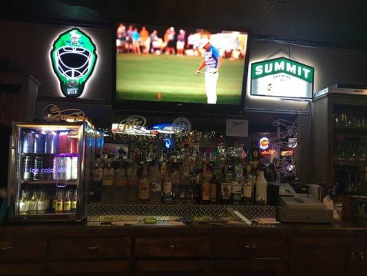 Duck's Sports Bar and Grill