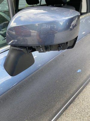 Incomplete driver's side mirror