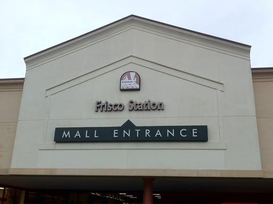 One of the mall's entrances.