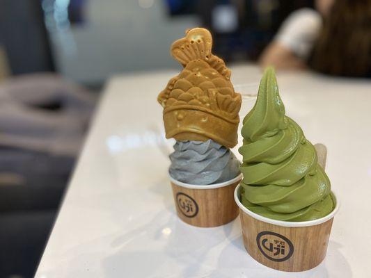 Left: Black Sesame Taiyaki cup. Right: Matcha cup