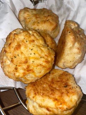 Cheddar Bay Biscuits (Half Dozen)