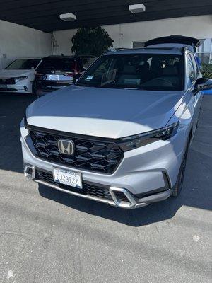 2025 Honda CRV Hybrid Sport Touring in Urban Grey Pearl