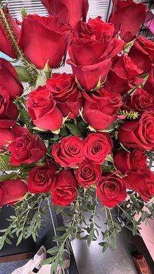 Valentine's Day Red Roses!! Every time,  Allen's flowers delivers the most exquisite flowers. The scent it's invigorating.