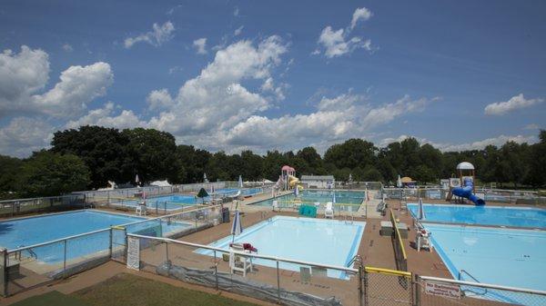 8 heated pools, daily swim lessons