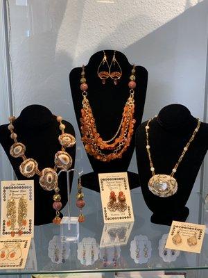 Lisa Johnson's Exquisite Beaded Jewelry!