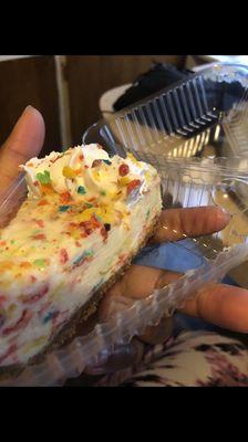 Fruity pebble cheesecake