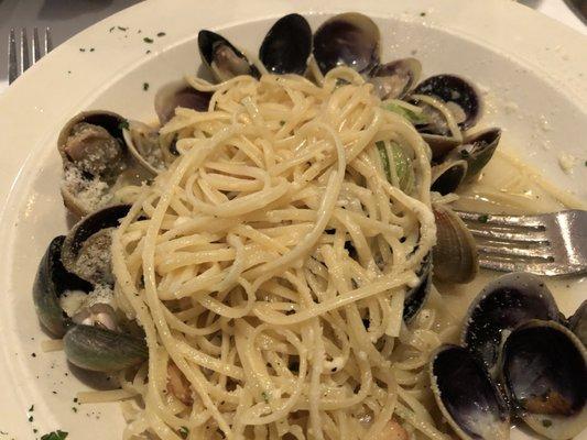 Linguine with Manila clams