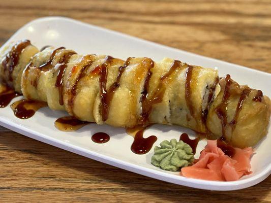 Crab Rangoon sushi roll