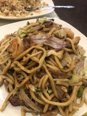 House Chow Mein