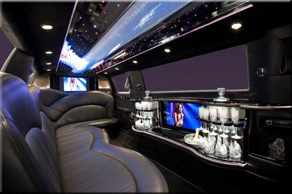 Lincoln MKT 10 Passenger Interior Please Call 1-212-222-5466 NY CITY LIMO