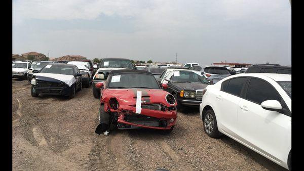 Car boo-boo in the enormous salvage lot