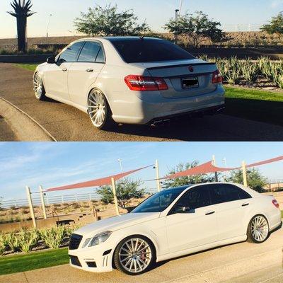 satin battleship grey, gloss black roof, mirrors, painted grill, red calipers, red detail.