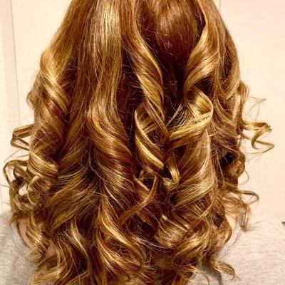 Highlights in natural red head