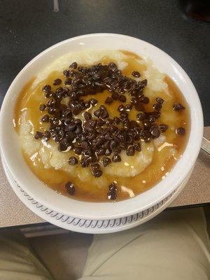 Chocolate chip grits with syrup