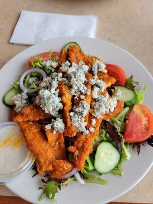 Buffalo chicken salad with blue cheese