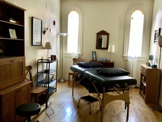 The rectangular treatment room in the Armory