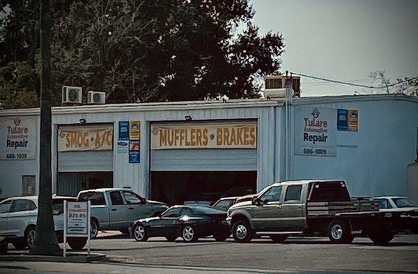 Street view off Tulare AVE of the Tulare Automotive Repair shop 559-686-1009 near the gas station 10/23/2020