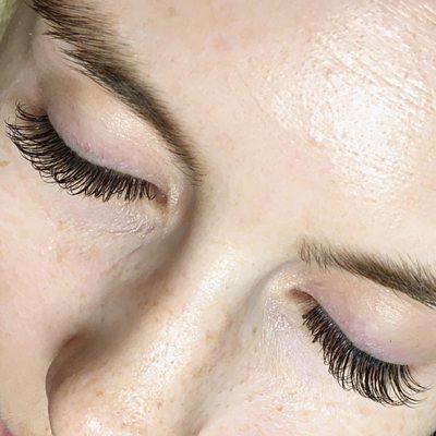 Classic set of lashes by Kim.