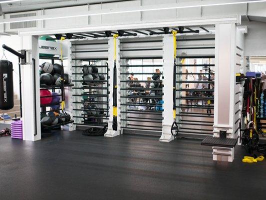 Queenax functional training unit