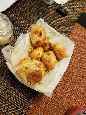 Garlic knots