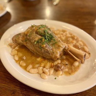 BRAISED LAMB SHANK W/ WHITE BEANS