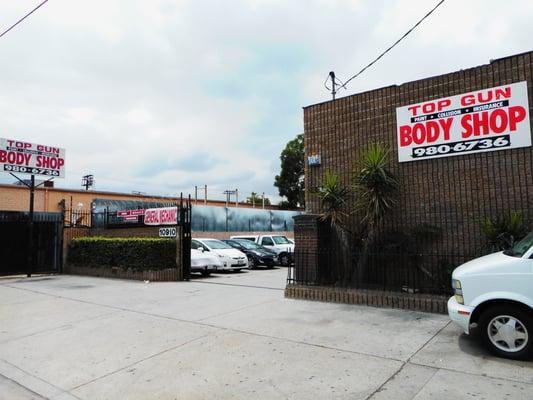 Main Entrance At Top Gun Auto Center North Hollywood