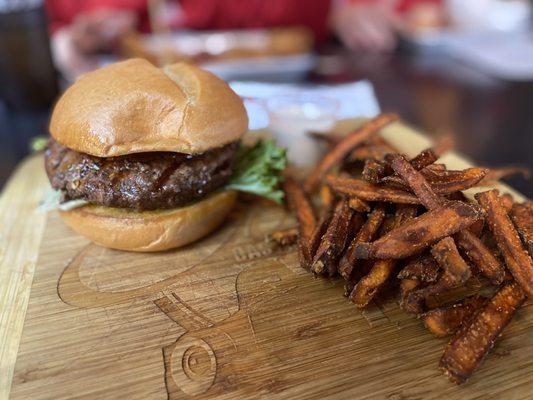 Really great burger. Very juicy and full of flavor