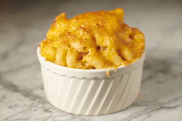 MAC & CHEESE