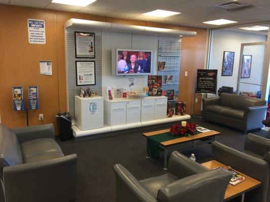 Spacious service waiting area with TV and Wifi to keep you entertained while you wait for your vehicle.