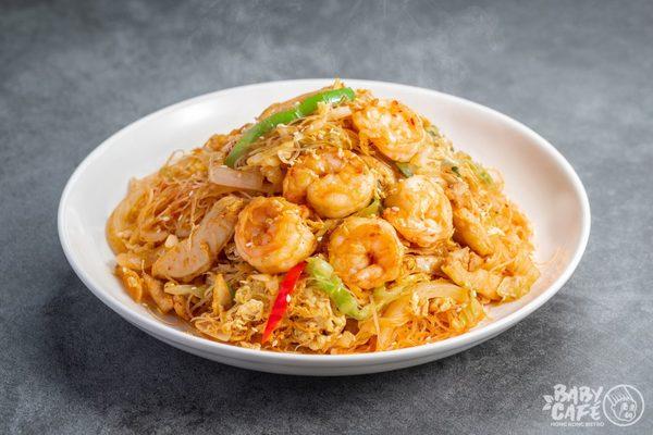 Thai Style Fried Rice Noodle