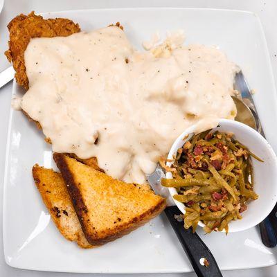 8oz Chicken Fried Chicken Breast, Mashed Potatoes, Gravy & Green Beans