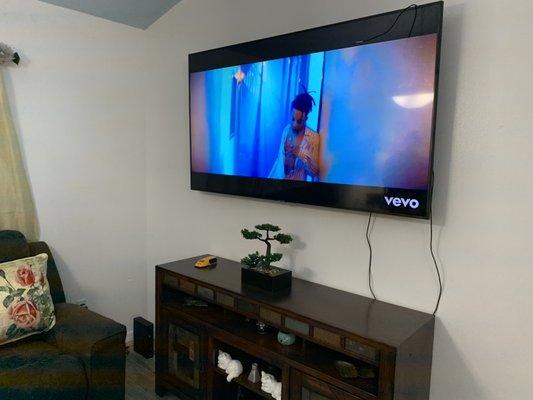 Wire concealed tv mounted