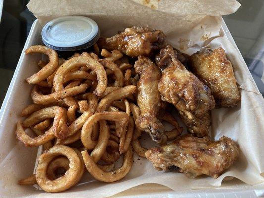 8 pc Spicy Hawaiian Teriyaki w/ curly fries and ranch dip