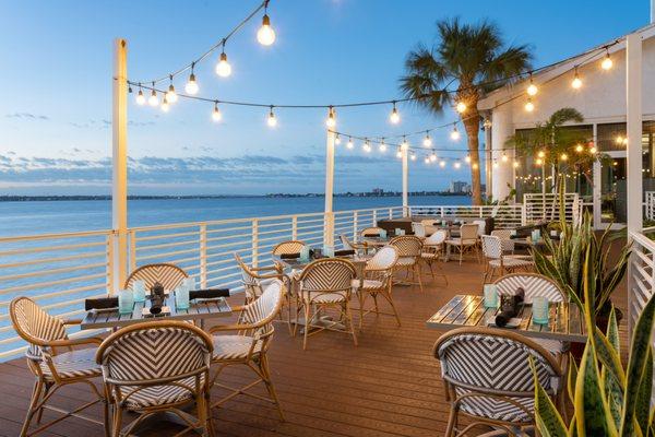 Outdoor dining at  Watercolour Grillhouse at Clearwater Beach Marriott Suites on Sand Key photo by Jeff Herron