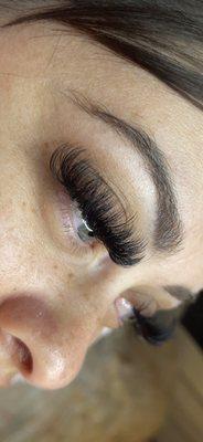 Mega volume lash extensions