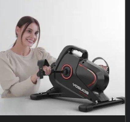 Upper body cardio machine(lady not included)