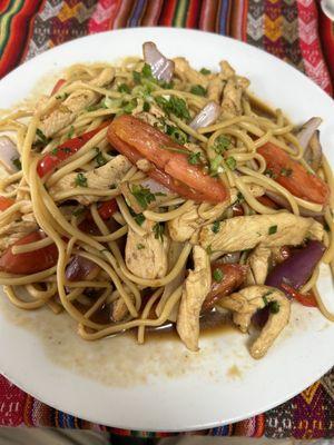 Tallarin Saltado with Pollo