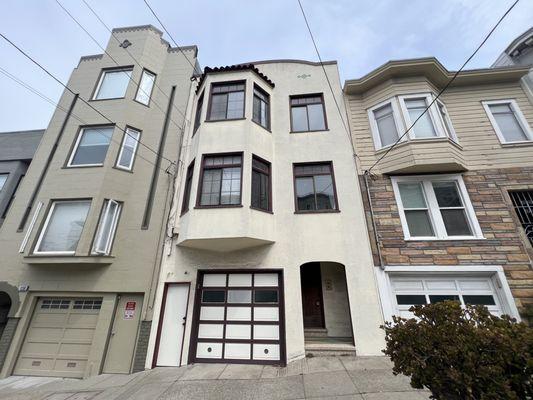 SOLD
 1224-1226 Green St