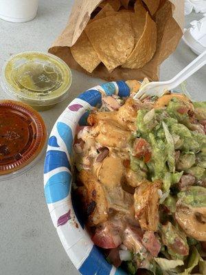 Shrimp bowl come with chips and salsa