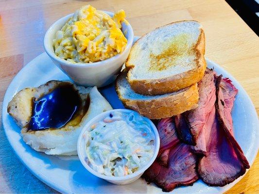 Sliced Beef with slaw, Mac and cheese, and Mashed Potatoes And Gravy