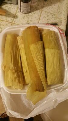 Mi gusta tamales......the best ever!!!!! Ginormous for $3.00 ea. Worth it