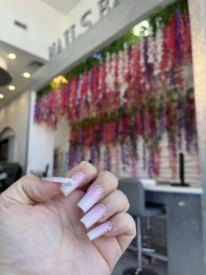 Upscale Nails Bar