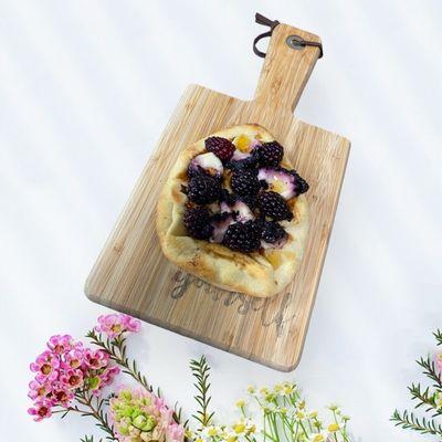 Blackberry goat cheese flatbread