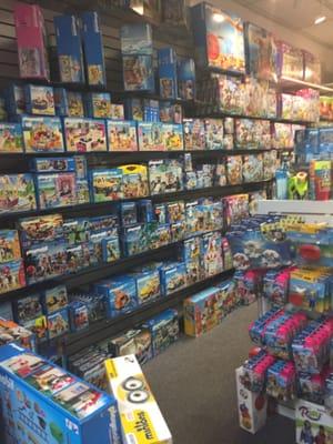 Wellesley Toy Shop -- 59 Central Street / Route 135, Wellesley           Interior