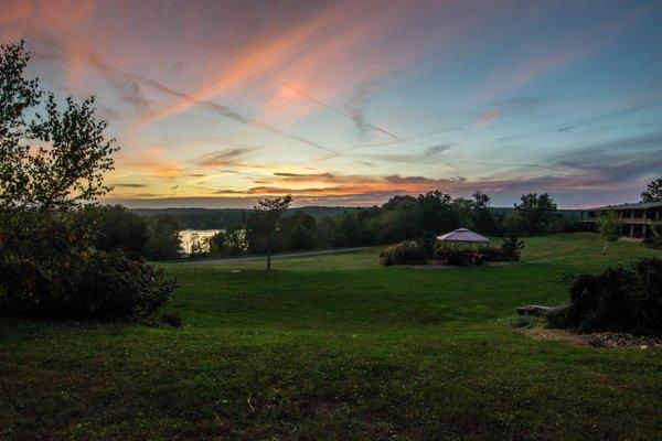 Nestled amongst the rolling hills of Eastern Ohio, The Bluffs overlooks Atwood Lake.