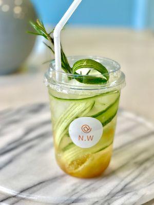 Pineapple cucumber sparkling drink