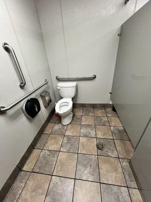 Super clean bathroom stall