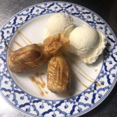 Fried Banana with ice cream